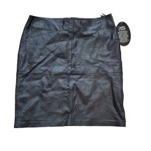 Newport News Black Leather Pencil Skirt with Care Tag Attached, Sz 12 NEW